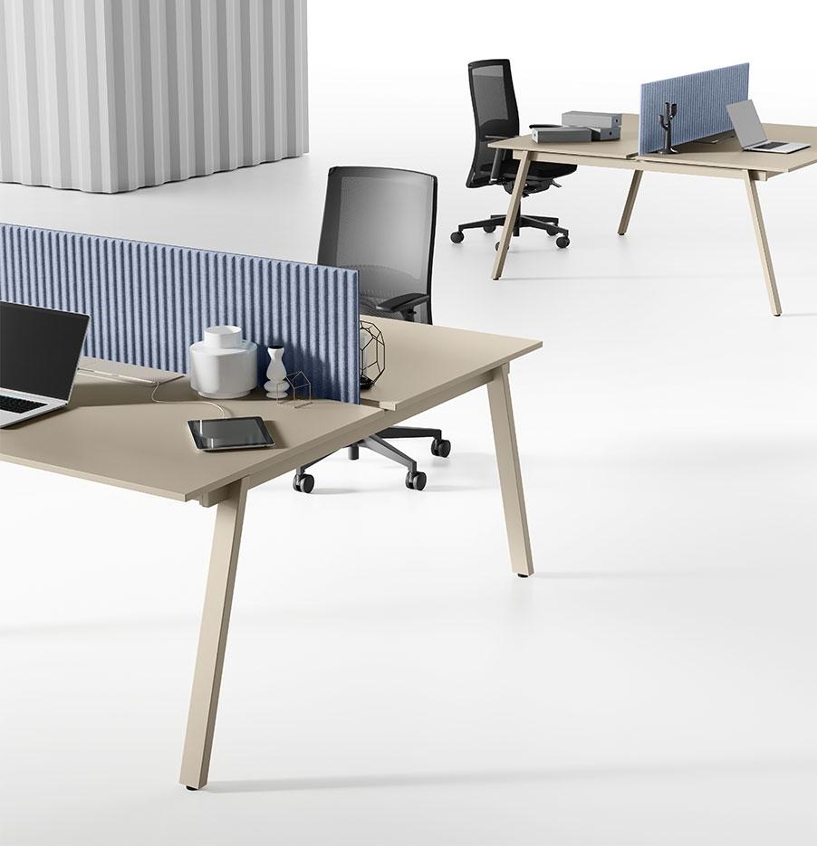 Bureau modulable open space individuel ou bench avec appui sur meuble, gamme Santis - France Bureau